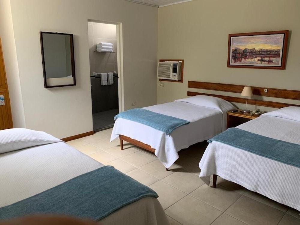 איקיטוס Hotel Acosta מראה חיצוני תמונה