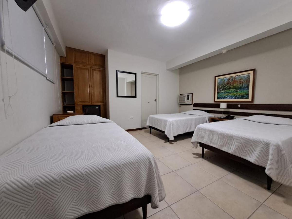 איקיטוס Hotel Acosta מראה חיצוני תמונה