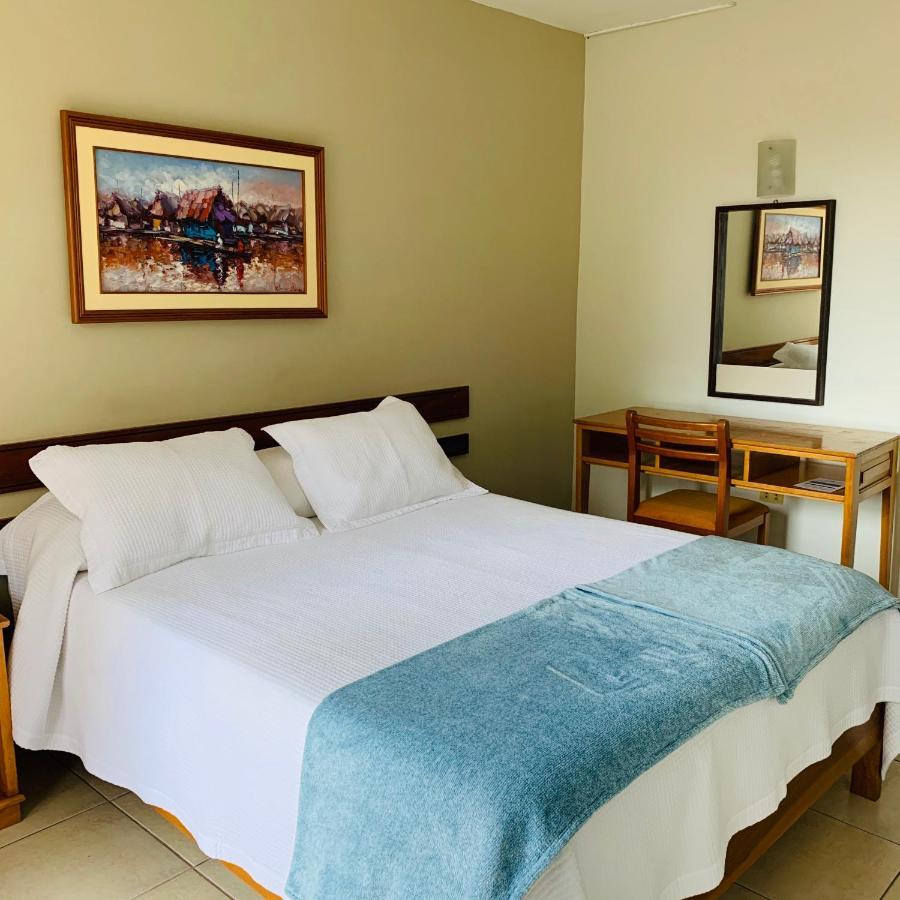 איקיטוס Hotel Acosta מראה חיצוני תמונה