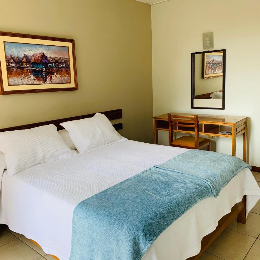 איקיטוס Hotel Acosta מראה חיצוני תמונה